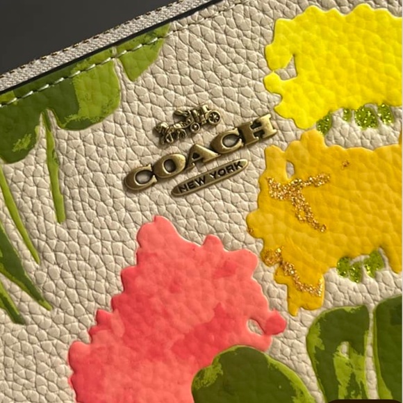 Coach Small Wristlet with Floral Print - Picture 3 of 12